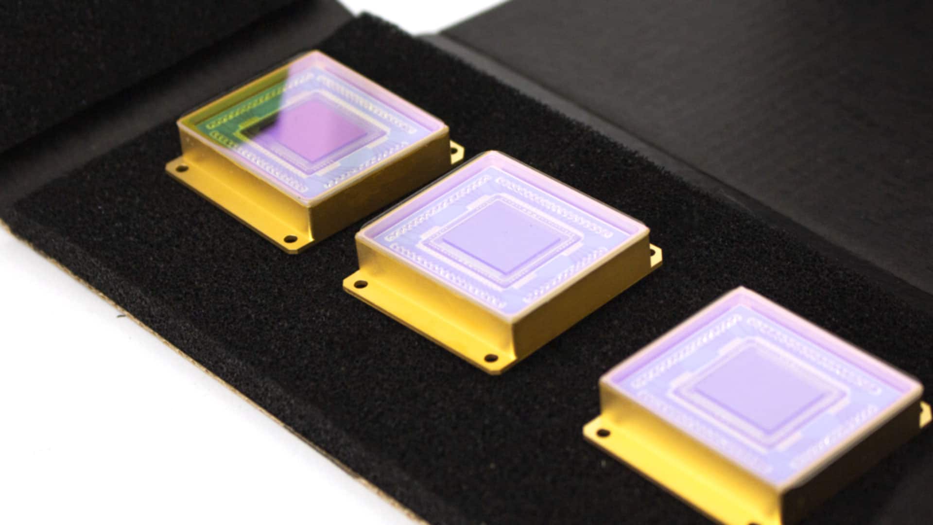 NSC1901T-SI, SXGA SWIR sensors